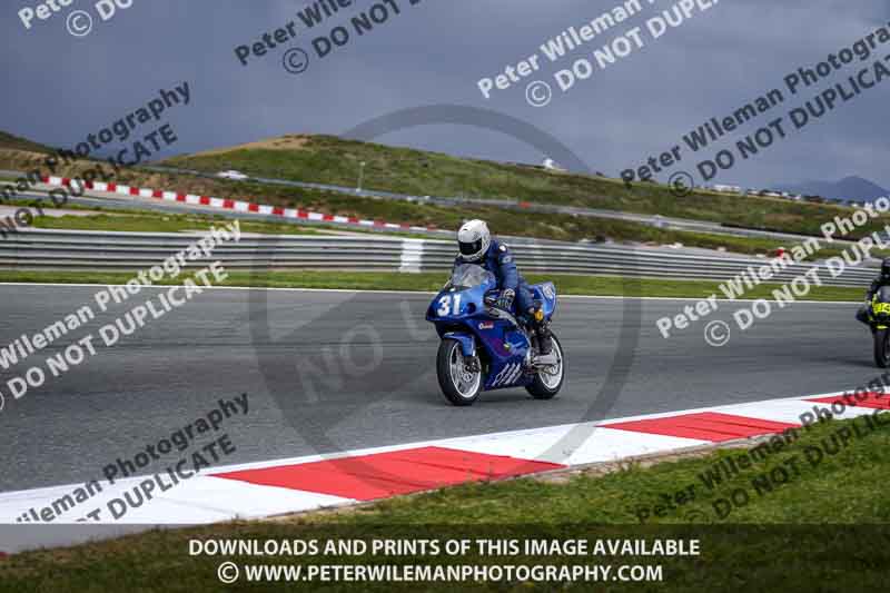 cadwell no limits trackday;cadwell park;cadwell park photographs;cadwell trackday photographs;enduro digital images;event digital images;eventdigitalimages;navarra;no limits trackdays;peter wileman photography;racing digital images;trackday digital images;trackday photos